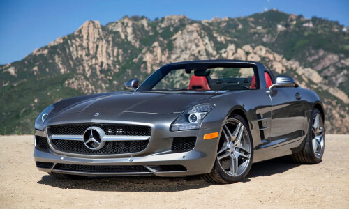 Mercedes-Benz SLS AMG Roadster #2