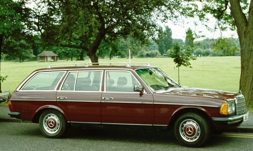 Mercedes-Benz W 123 #1