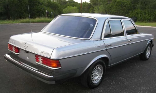 Mercedes-Benz W 123 #13