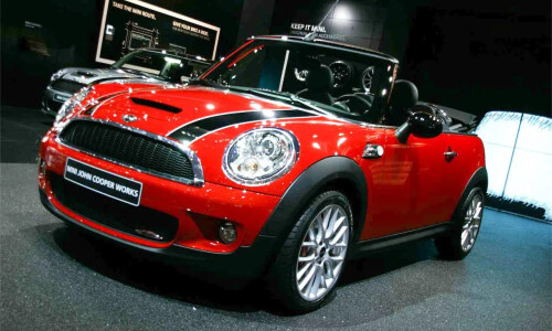 MINI Cabrio John Cooper Works #8
