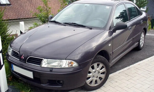 Mitsubishi Carisma #15