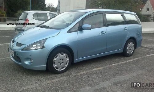 Mitsubishi Grandis Motion #2