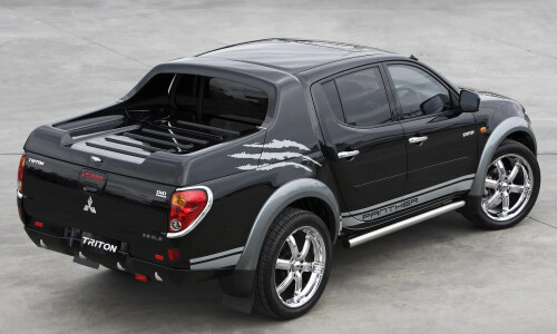 Mitsubishi L200 #7