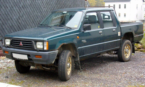 Mitsubishi L200 #9