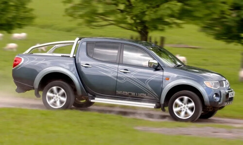 Mitsubishi L200 #11