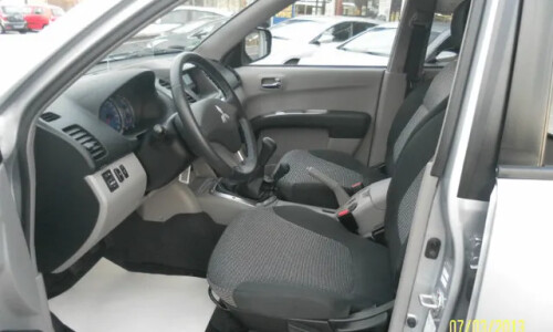 Mitsubishi L200 30 Jahre #8