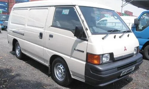 Mitsubishi L300 #7