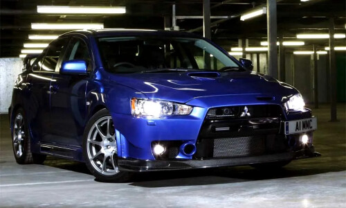 Mitsubishi Lancer EVOLUTION X #10