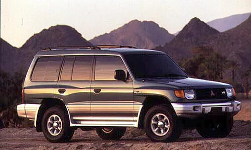 Mitsubishi Montero #3