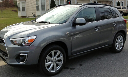 Mitsubishi Outlander #4