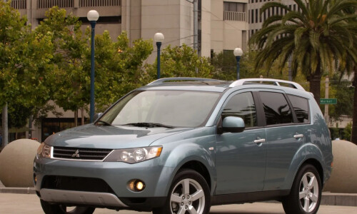 Mitsubishi Outlander #9