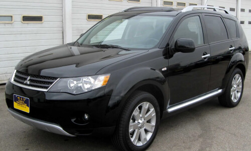 Mitsubishi Outlander #11