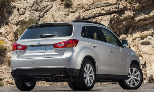 Mitsubishi Outlander #13