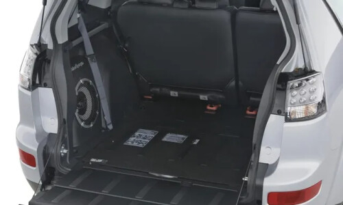 Mitsubishi Outlander 2WD #2