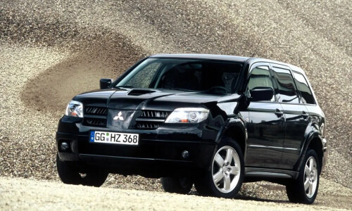 Mitsubishi Outlander Turbo #1