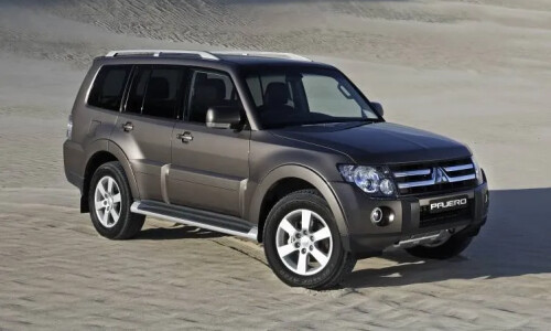Mitsubishi Pajero #10