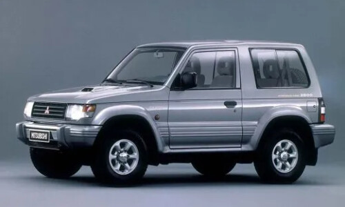 Mitsubishi Pajero Classic #1