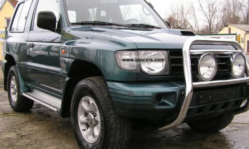 Mitsubishi Pajero Classic #14