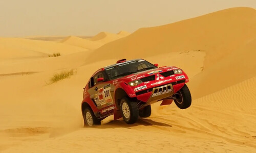 Mitsubishi Pajero Dakar #4