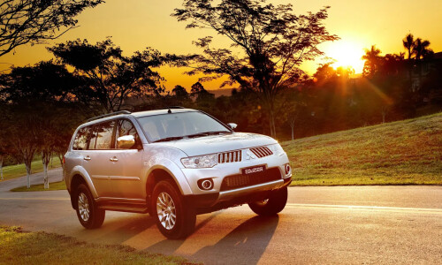 Mitsubishi Pajero Dakar #9