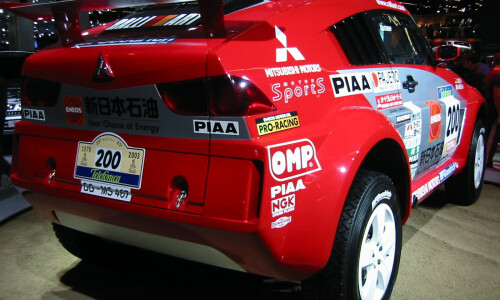 Mitsubishi Pajero Dakar #11