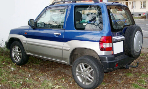 Mitsubishi Pajero Pinin #2