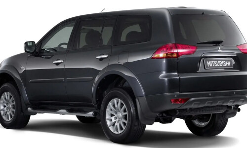 Mitsubishi Pajero Sport #7