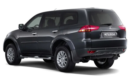 Mitsubishi Pajero Sport #10