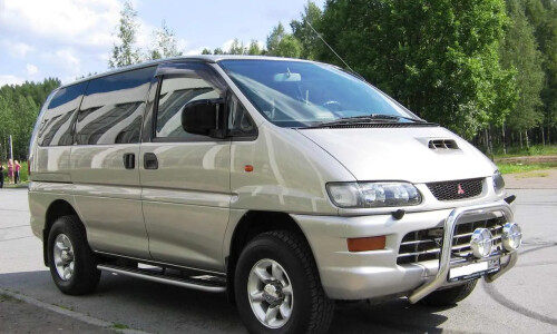 Mitsubishi Space Gear #4