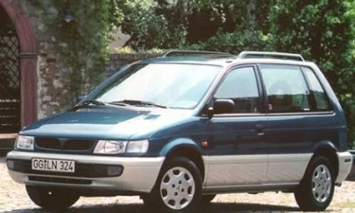 Mitsubishi Space Runner #5
