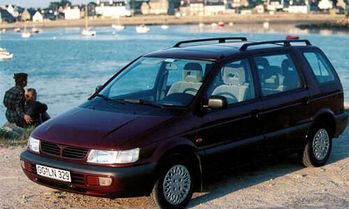 Mitsubishi Space Wagon #7