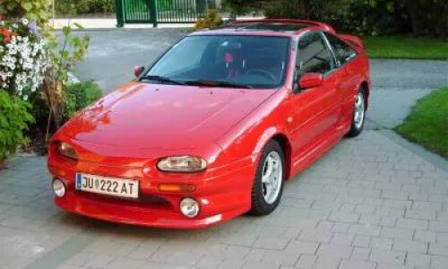 Nissan 100 #12