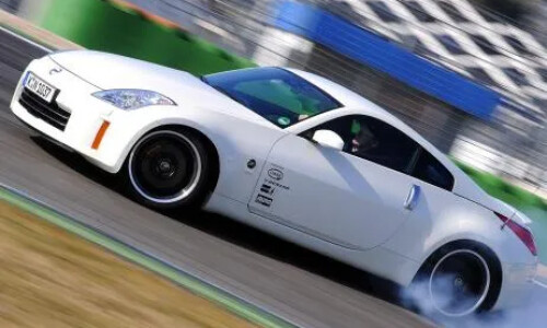 NISSAN 350Z Racing Edition #5