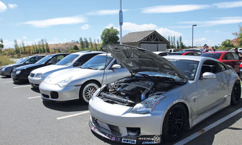NISSAN 350Z Racing Edition #9