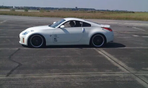 NISSAN 350Z Racing Edition #15