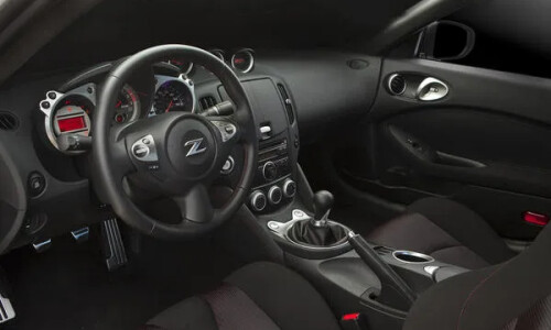 NISSAN 370Z Nismo #13