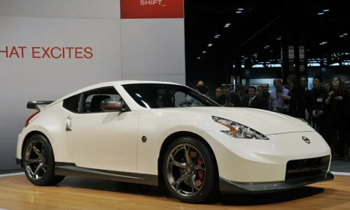 NISSAN 370Z Nismo #14