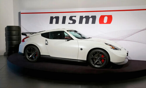 NISSAN 370Z Nismo #16