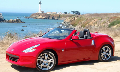 NISSAN 370Z Roadster #6