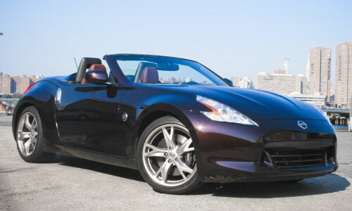 NISSAN 370Z Roadster #14