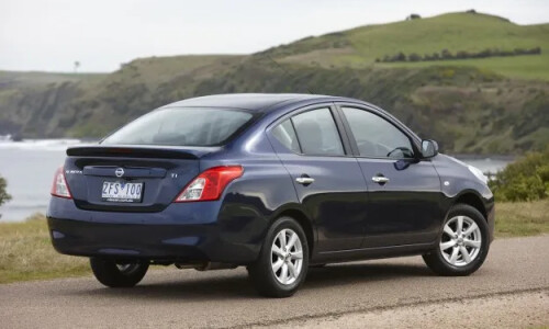 NISSAN Almera #8