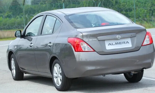 NISSAN Almera #10