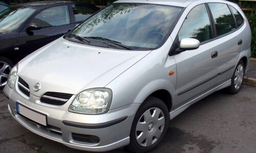 NISSAN Almera Tino #1