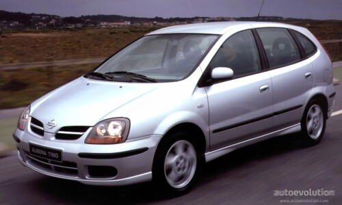 NISSAN Almera Tino Topic #5