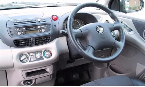 NISSAN Almera Tino Topic #7