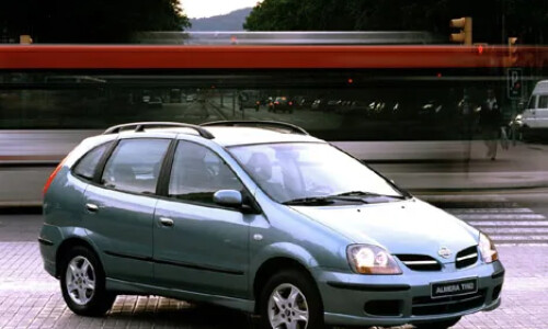 NISSAN Almera Tino Topic #10