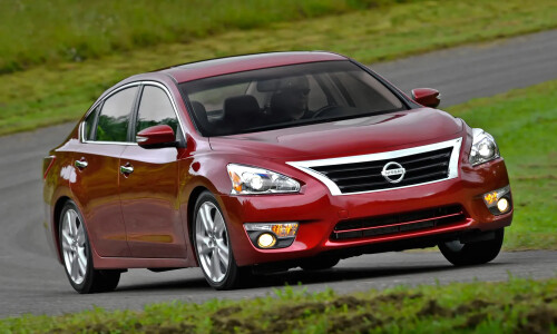 NISSAN Altima #1