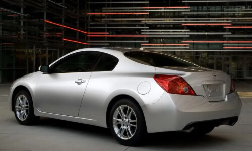 NISSAN Altima #6