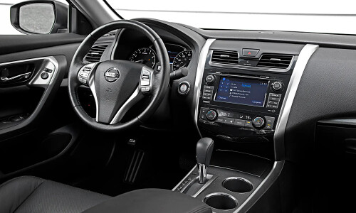 NISSAN Altima #11