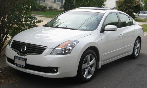 NISSAN Altima #15